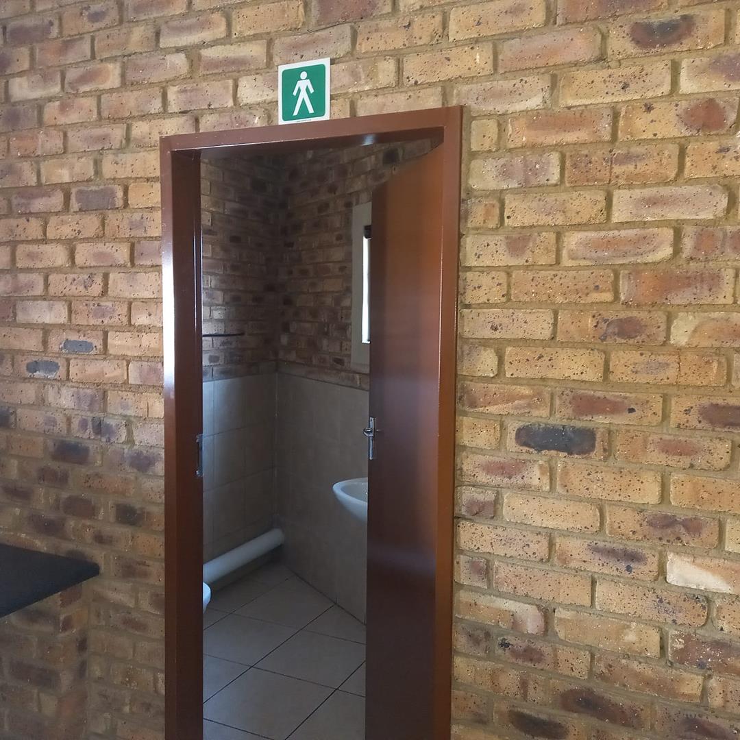 308409607.jpg